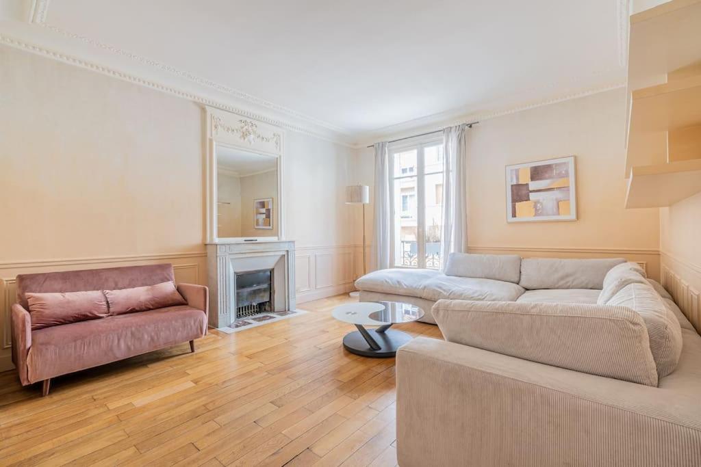 Particulier Dans Le 17eme Arondissement * Parijs