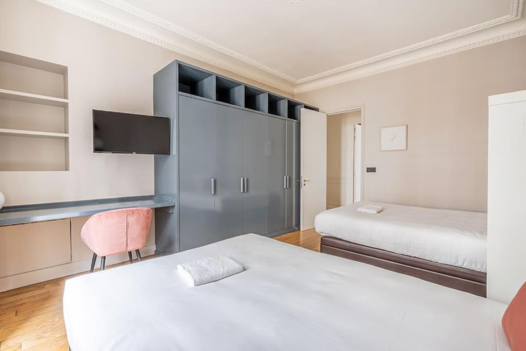 Appartement Particulier Dans Le 17eme Arondissement *