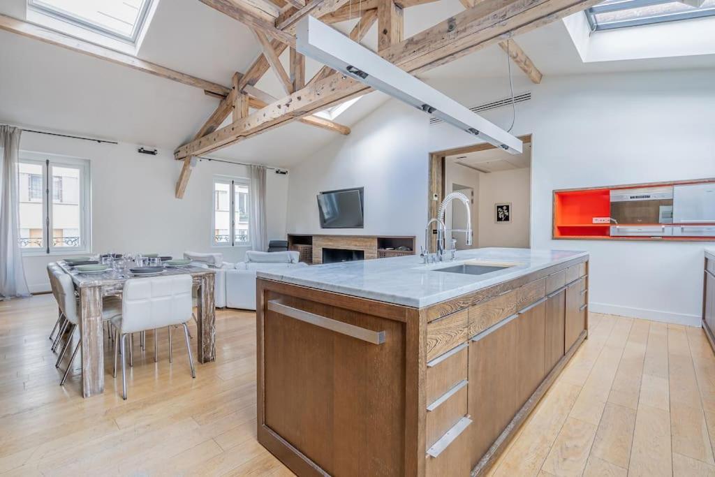 Appartement Particulier Dans Le 17eme Arondissement *